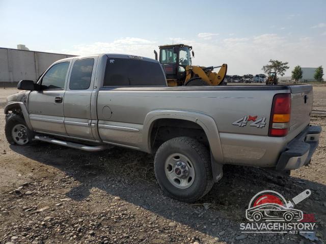 1GTHK29GX2E219661 2002 GMC SIERRA photo no. 2