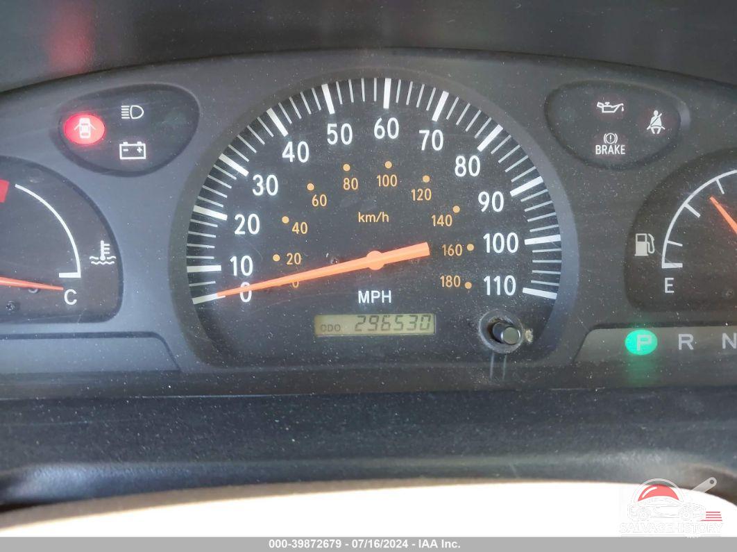 5TBJN3212YS114354 2000 TOYOTA TUNDRA photo no. 7