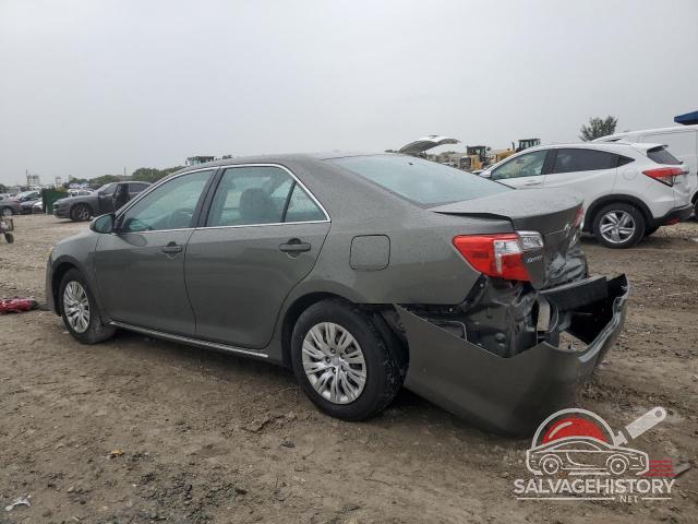 4T1BF1FK7CU561472 2012 TOYOTA CAMRY photo no. 2