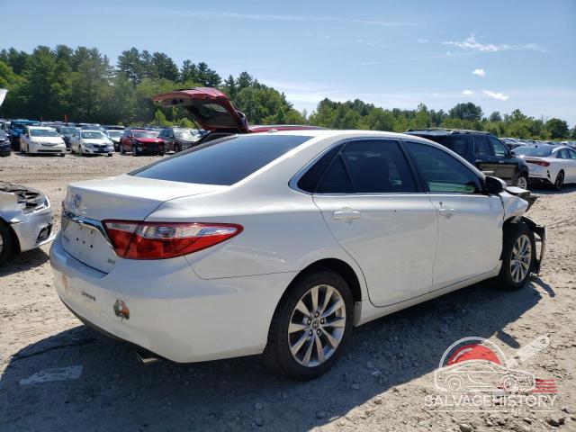 4T1BF1FKXFU958615 2015 TOYOTA CAMRY photo no. 3