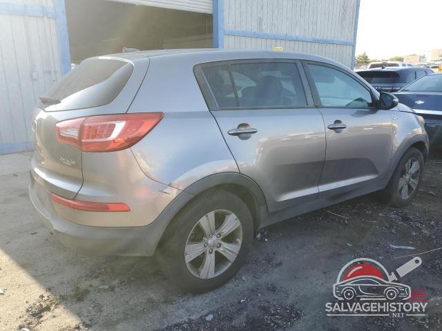 KNDPBCA26C7297264 2012 KIA SPORTAGE photo no. 3
