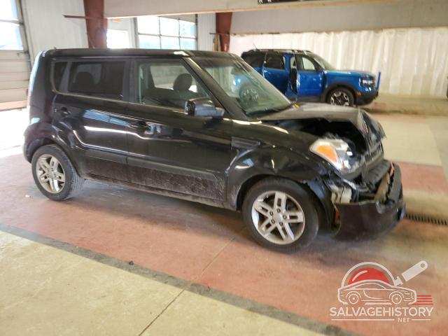 KNDJT2A23B7204387 2011 KIA SOUL photo no. 4