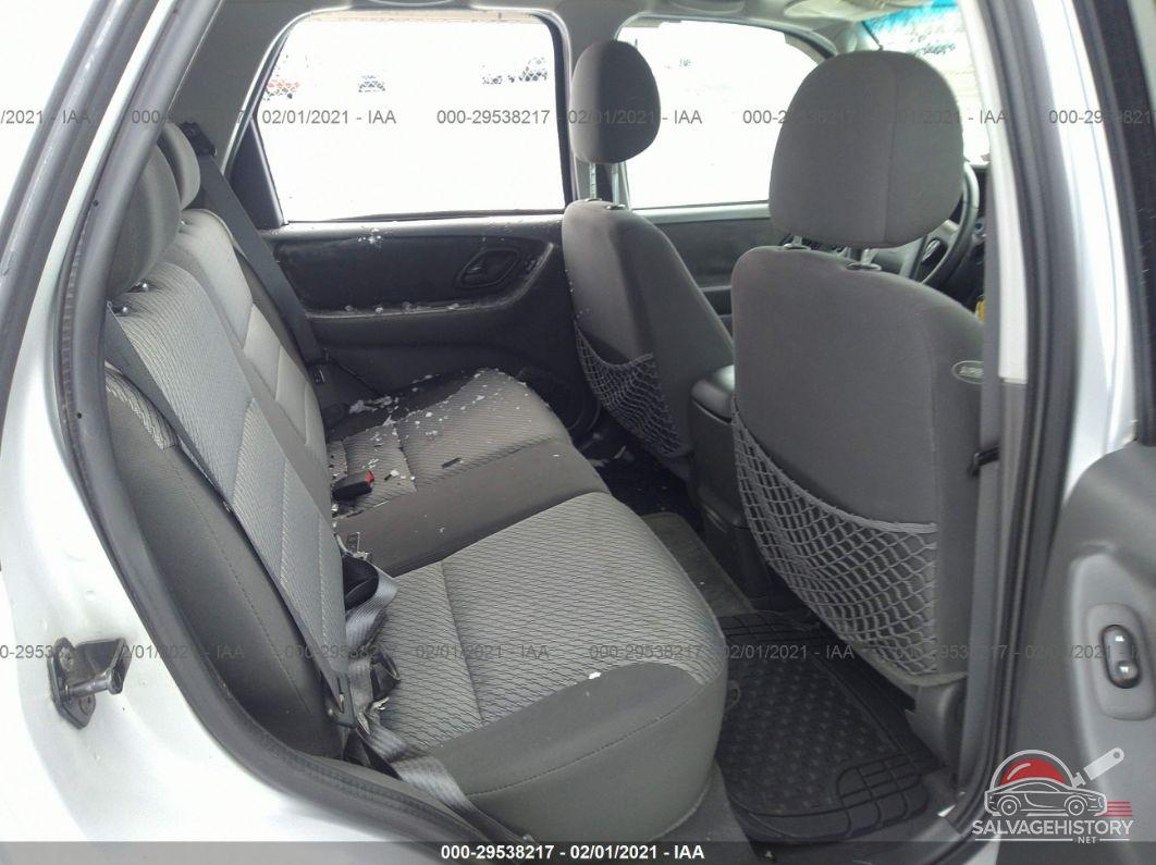 1FMCU93104KB37424 2004 FORD ESCAPE photo no. 8