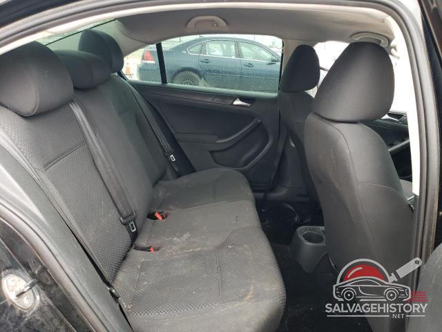 3VW1K7AJ0CM337765 2012 VOLKSWAGEN JETTA photo no. 10