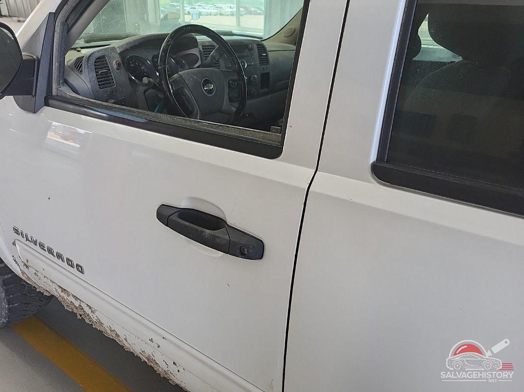 1GCRKSE03BZ415334 2011 CHEVROLET SILVERADO photo no. 9