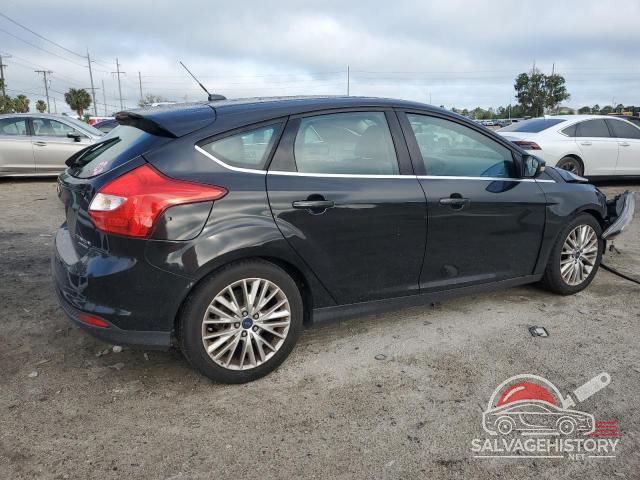 1FADP3N2XEL396412 2014 FORD FOCUS photo no. 3