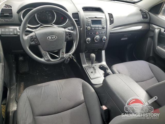 5XYKT3A18BG178437 2011 KIA SORENTO photo no. 8
