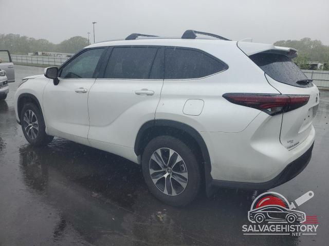 5TDKDRBH8RS543000 2024 TOYOTA HIGHLANDER photo no. 2