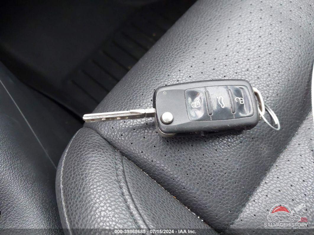 WVGBV7AX5FW507878 2015 VOLKSWAGEN TIGUAN photo no. 11