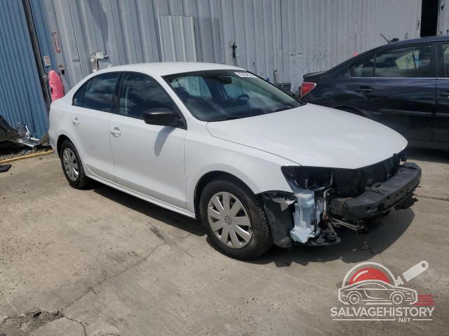 3VW1K7AJ1FM415460 2015 VOLKSWAGEN JETTA photo no. 4