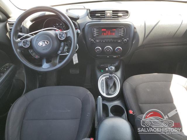 KNDJN2A21F7208776 2015 KIA SOUL photo no. 8
