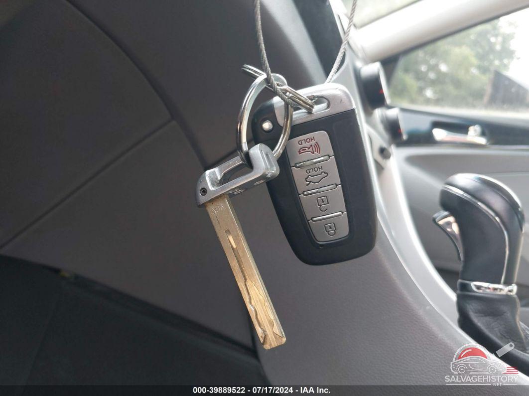 5NPEC4AB7BH276072 2011 HYUNDAI SONATA photo no. 11