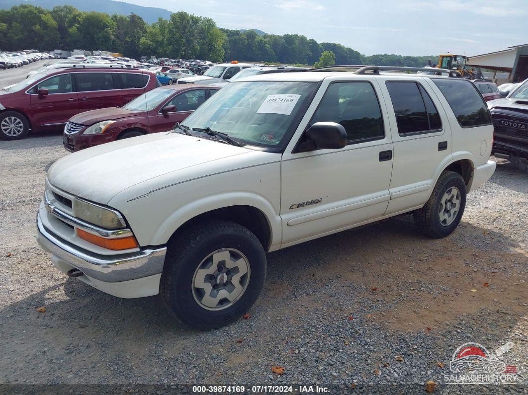 1GNDT13X24K124442 2004 CHEVROLET BLAZER photo no. 2