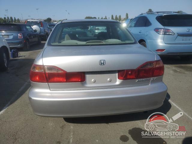 1HGCG5643WA153153 1998 HONDA ACCORD photo no. 6