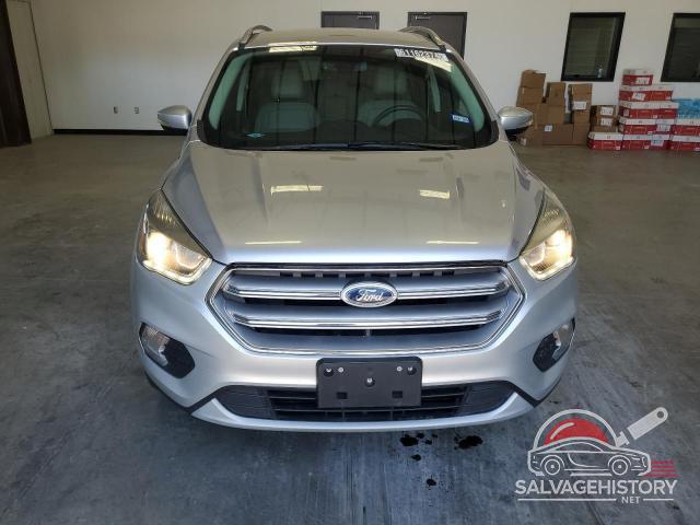 1FMCU9JDXHUD10132 2017 FORD ESCAPE photo no. 5