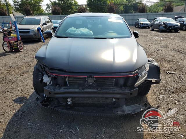 1VWJM7A39JC040357 2018 VOLKSWAGEN PASSAT photo no. 5