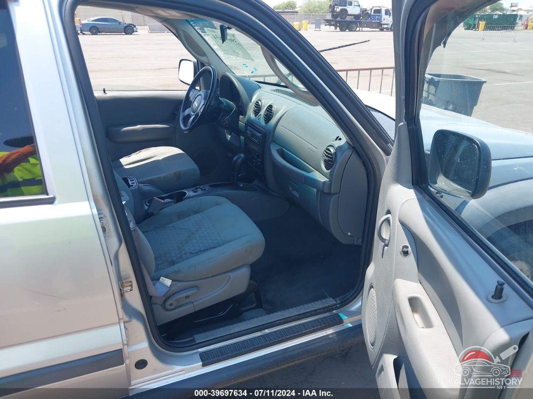 1J4GL48K96W250470 2006 JEEP LIBERTY photo no. 5