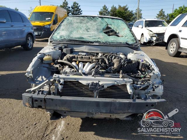 1NXBR12E7YZ365577 2000 TOYOTA COROLLA photo no. 5
