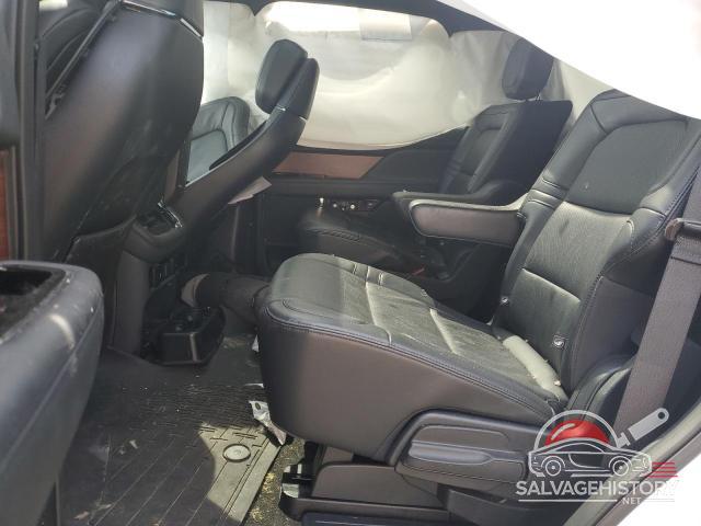 5LMJJ2LG0PEL03517 2023 LINCOLN NAVIGATOR photo no. 11