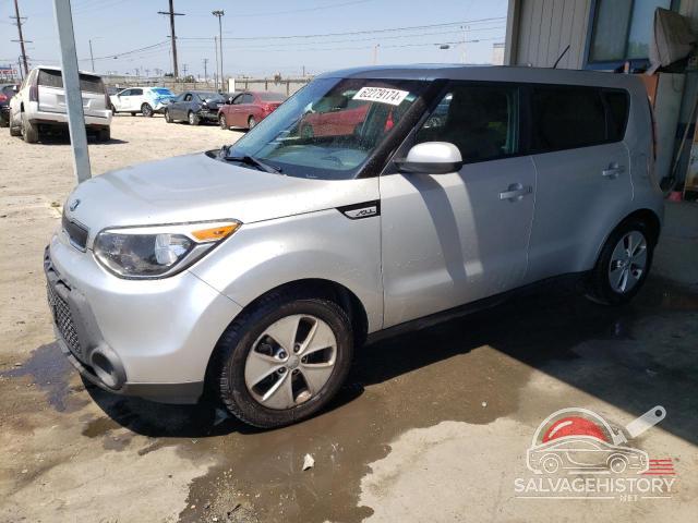 KNDJN2A21G7863683 2016 KIA SOUL photo no. 12