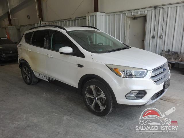1FMCU9G91HUC74706 2017 FORD ESCAPE photo no. 4