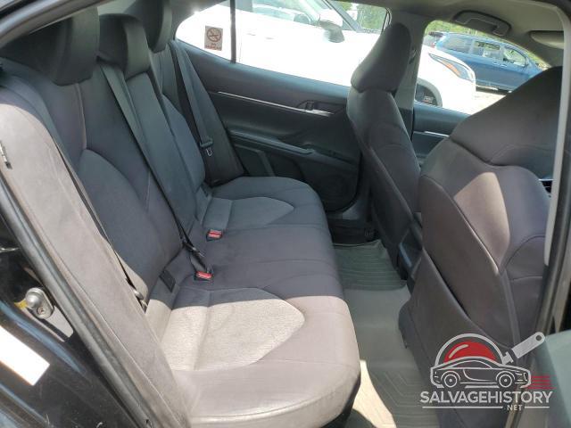 4T1B31HK4JU001704 2018 TOYOTA CAMRY photo no. 10