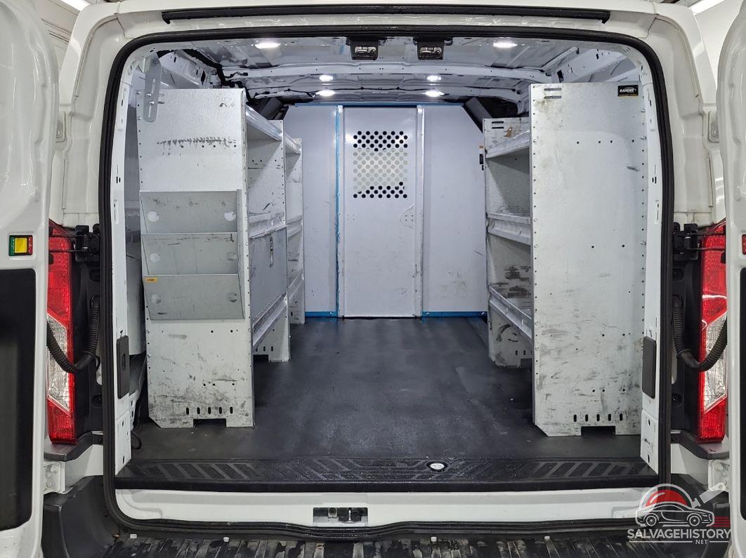 1FTYE1YM0JKB55011 2018 FORD TRANSIT-150 photo no. 3