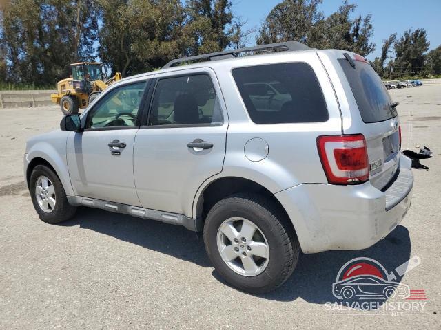 1FMCU9DG0AKB77002 2010 FORD ESCAPE photo no. 2