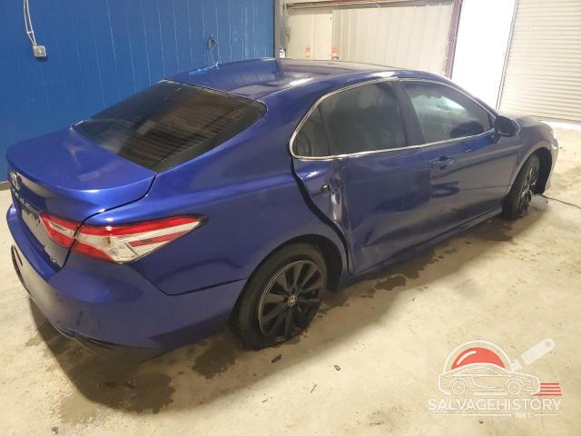4T1B11HK7JU627124 2018 TOYOTA CAMRY photo no. 3