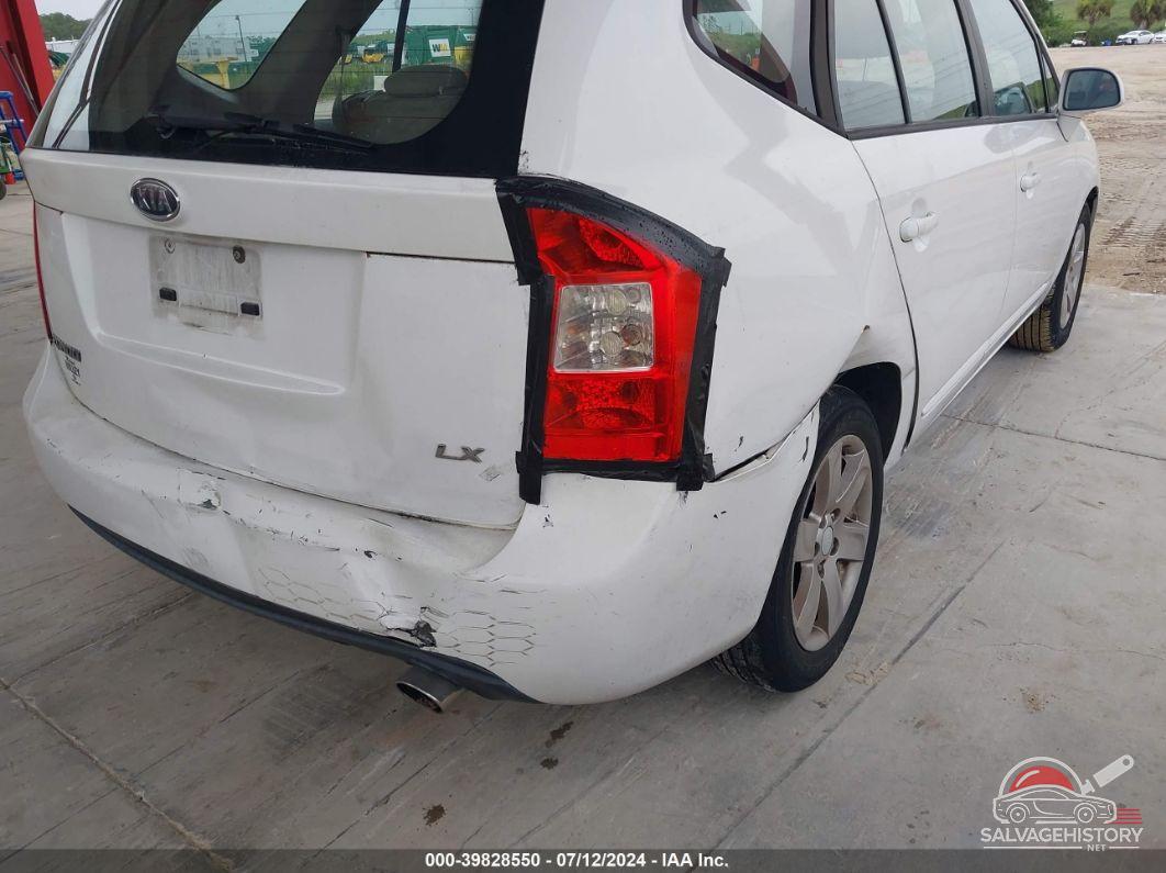 KNAFG525877073207 2007 KIA RONDO photo no. 6