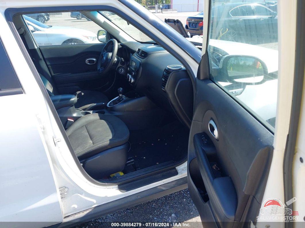 KNDJN2A26G7836849 2016 KIA SOUL photo no. 5