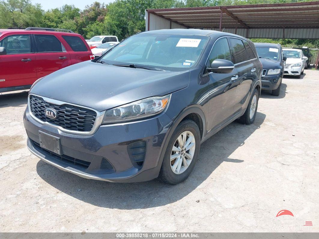 5XYPGDA57KG490753 2019 KIA SORENTO photo no. 2