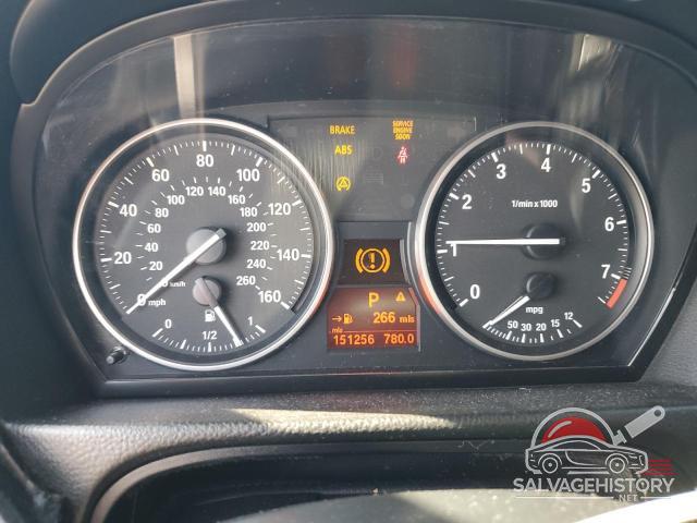 WBAPH5G54BNM77135 2011 BMW 3 SERIES photo no. 9