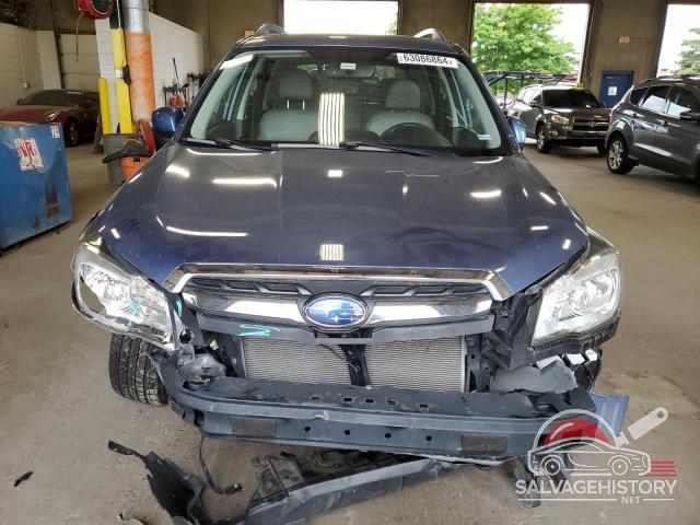 JF2SJAJCXJH455057 2018 SUBARU FORESTER photo no. 5