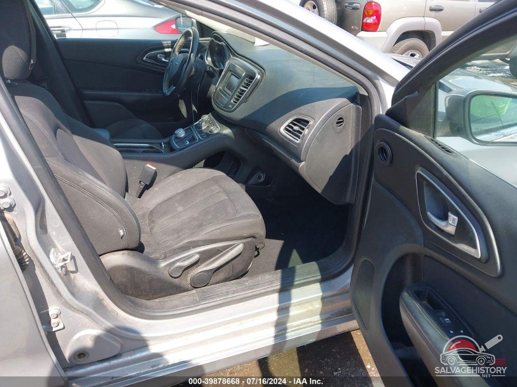 1C3CCCAB8GN111094 2016 CHRYSLER 200 photo no. 5