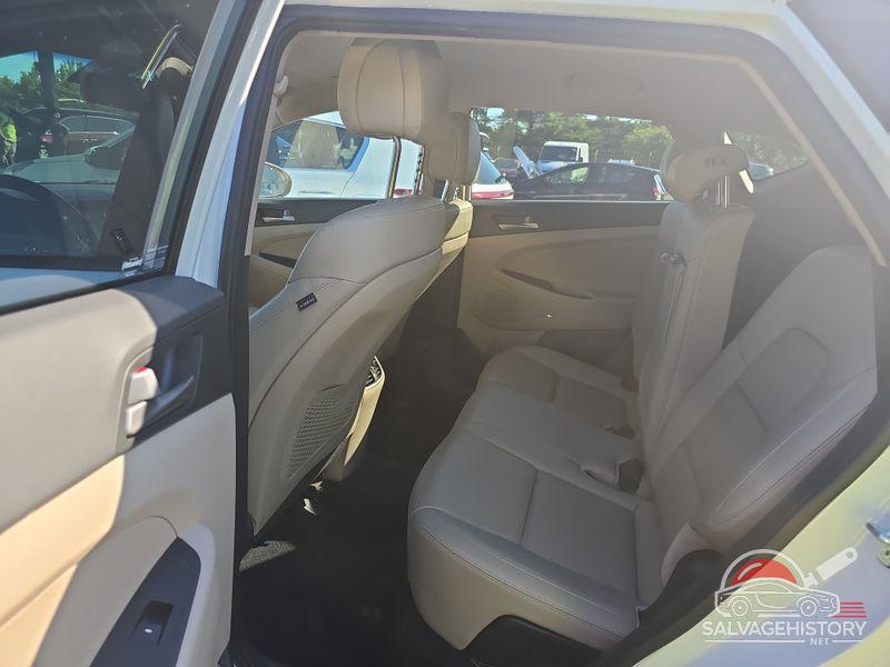 KM8J33A41JU634096 2018 HYUNDAI TUCSON photo no. 5