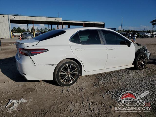 4T1B11HK2JU654392 2018 TOYOTA CAMRY photo no. 3