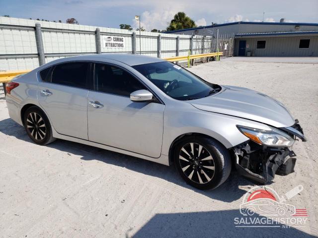 1N4AL3APXJC196043 2018 NISSAN ALTIMA photo no. 4