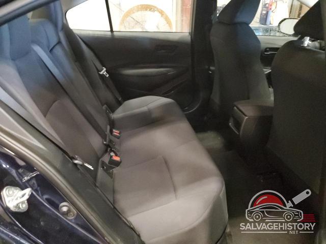 5YFEPMAE2NP331761 2018 TOYOTA COROLLA photo no. 10
