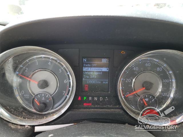 2A4RR8DG9BR780425 2011 CHRYSLER MINIVAN photo no. 9