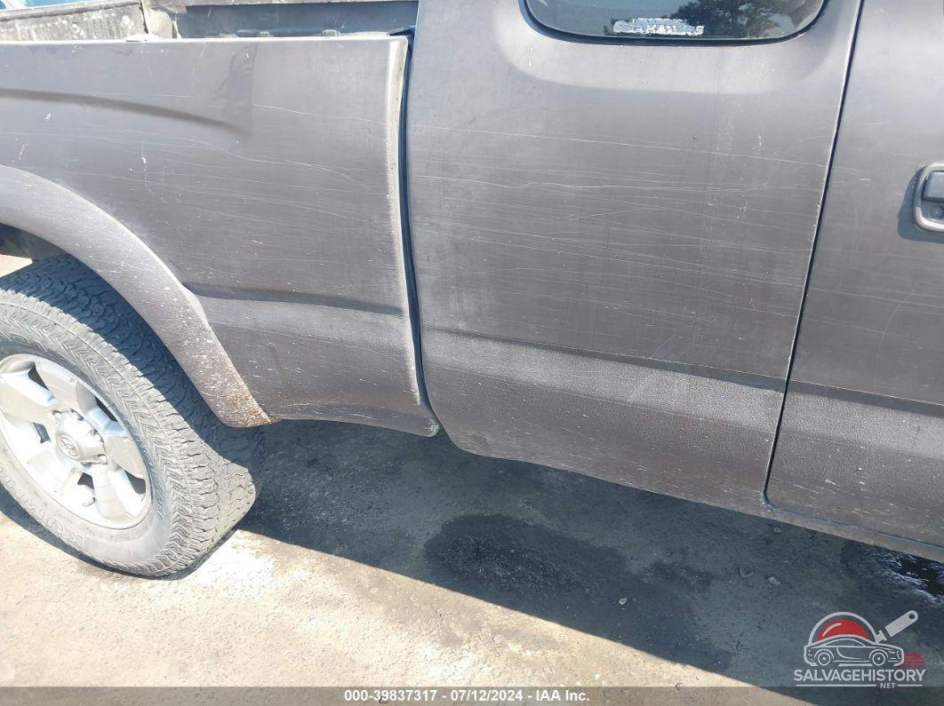 5TEWM72N71Z720624 2001 TOYOTA TACOMA photo no. 6