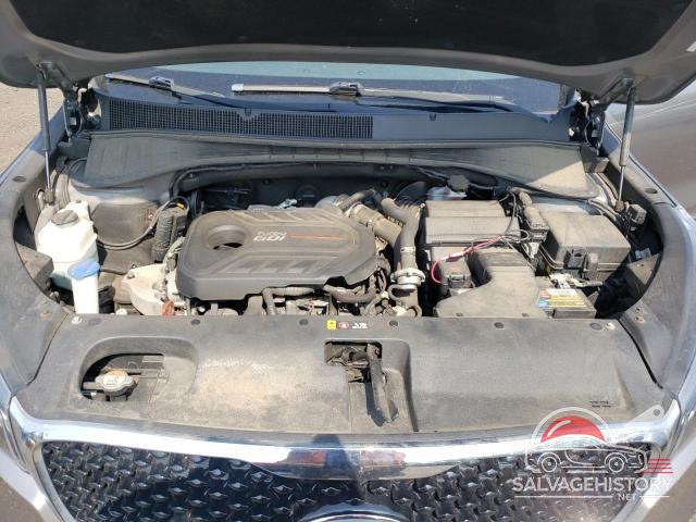 5XYPHDA1XJG360703 2018 KIA SORENTO photo no. 12