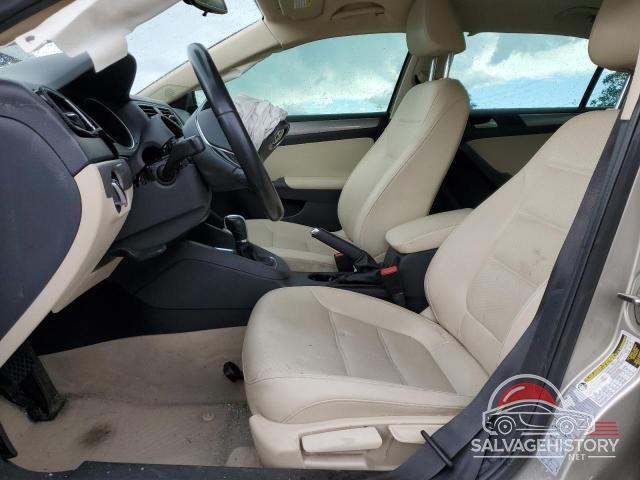 3VWD17AJ1FM231958 2015 VOLKSWAGEN JETTA photo no. 7