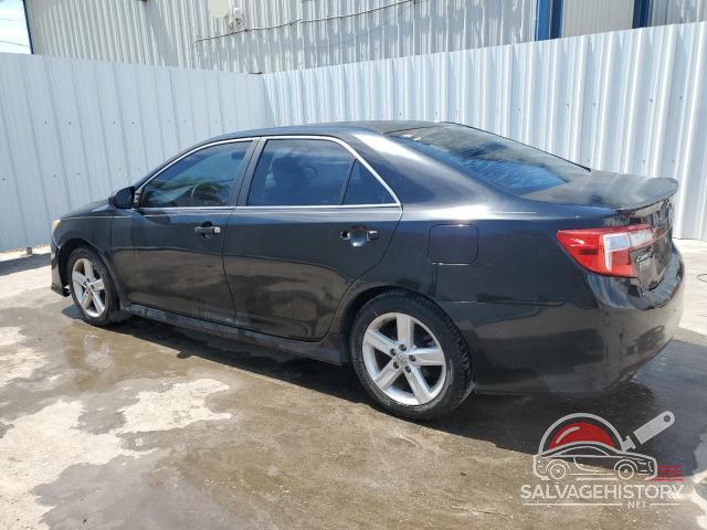 4T1BF1FK9DU219488 2013 TOYOTA CAMRY photo no. 2