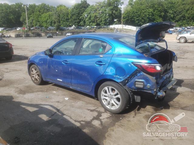 3MYDLBYVXHY181888 2017 TOYOTA YARIS photo no. 2