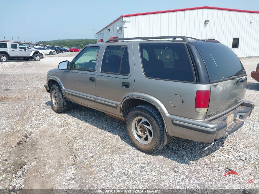 1GNDT13W2XK195765 1999 CHEVROLET BLAZER photo no. 3