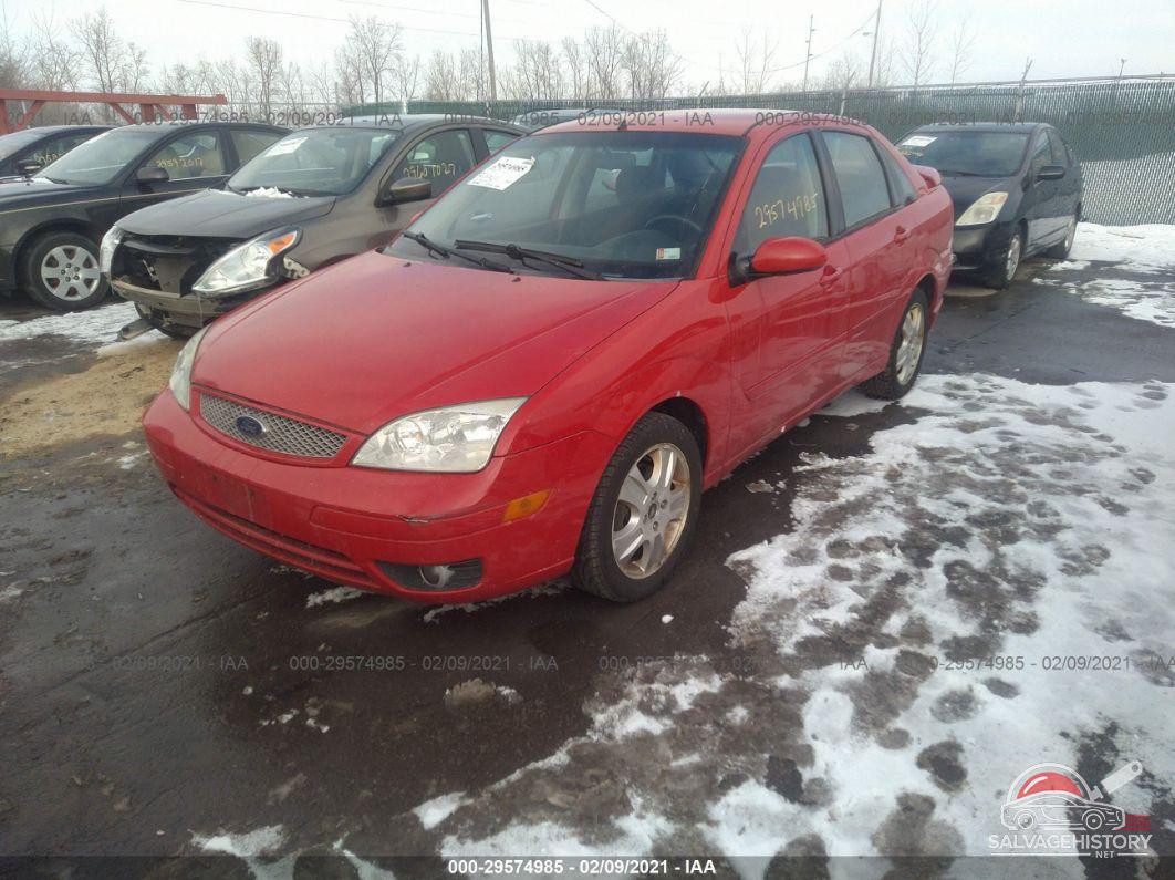1FAFP38Z15W192890 2005 FORD FOCUS photo no. 2