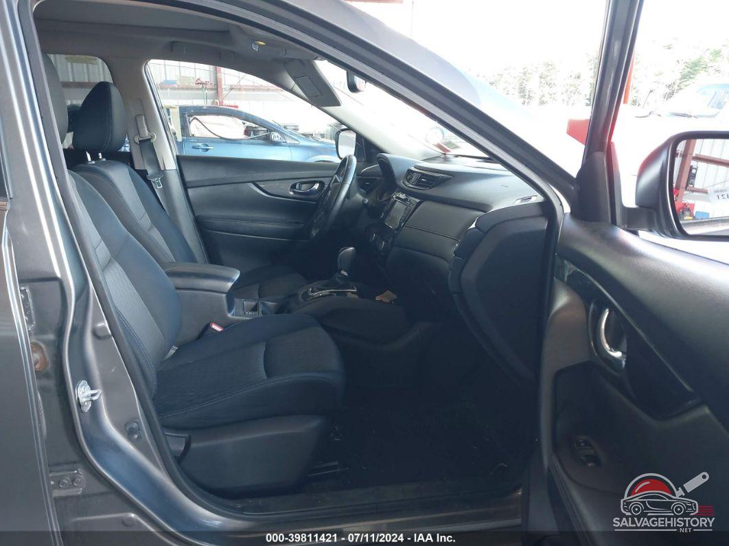 JN8AT2MV0HW024602 2017 NISSAN ROGUE photo no. 5