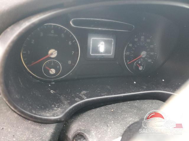 5XYPGDA54JG374117 2018 KIA SORENTO photo no. 9