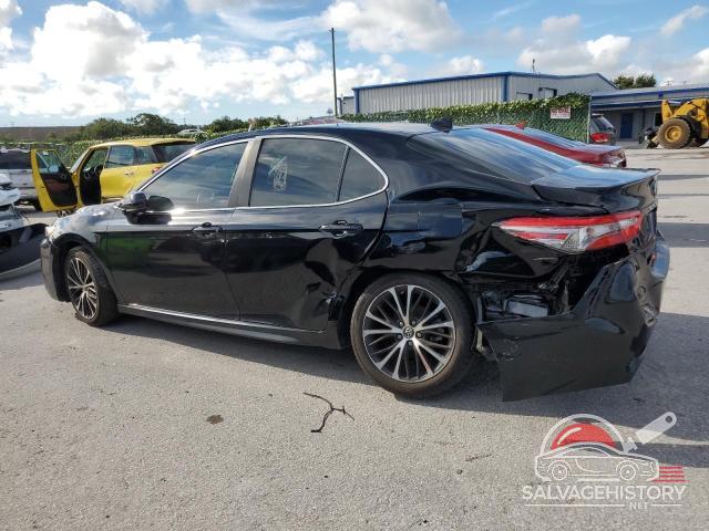 4T1B11HK2KU713233 2019 TOYOTA CAMRY photo no. 2